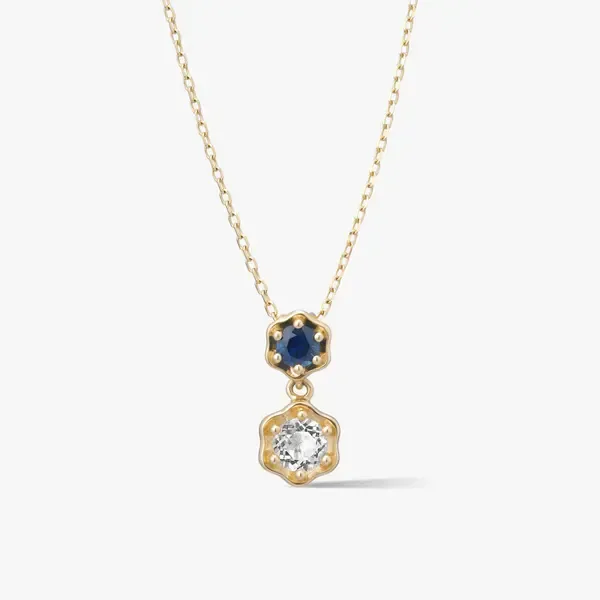 Wisiorek złoty 
<br/> 
Kwiaty Nocy Borówka W.KRUK