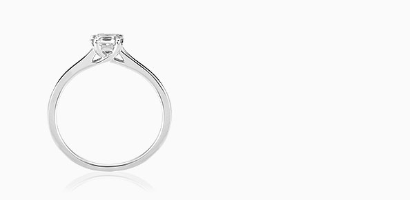 Pierścionek zaręczynowy